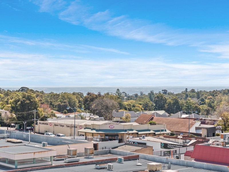 17/11 Barber Street, Kalamunda WA 6076