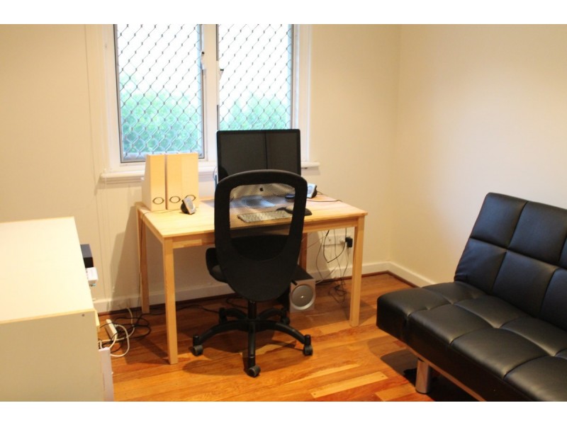 59 Redwood Crescent, Melville WA 6156