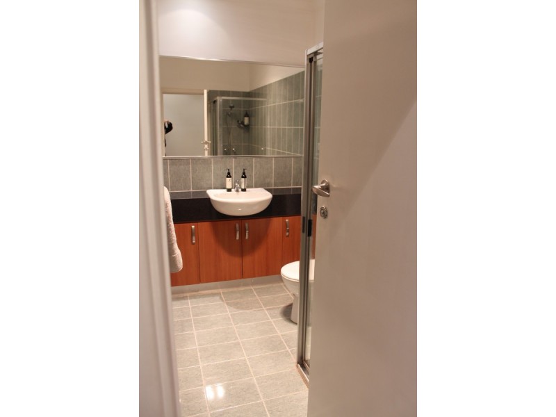 59 Redwood Crescent, Melville WA 6156