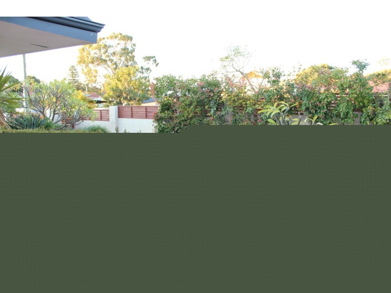 59 Redwood Crescent, Melville WA 6156