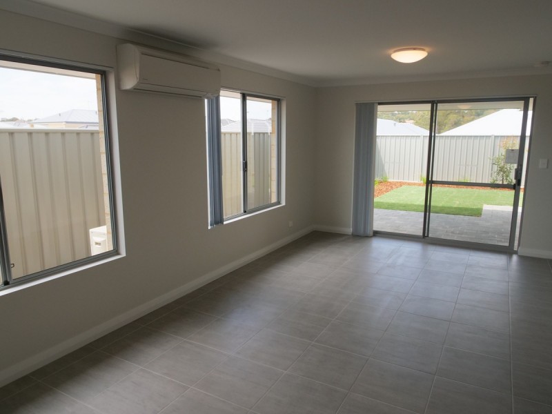 13 Sowood Street, Wellard WA 6170