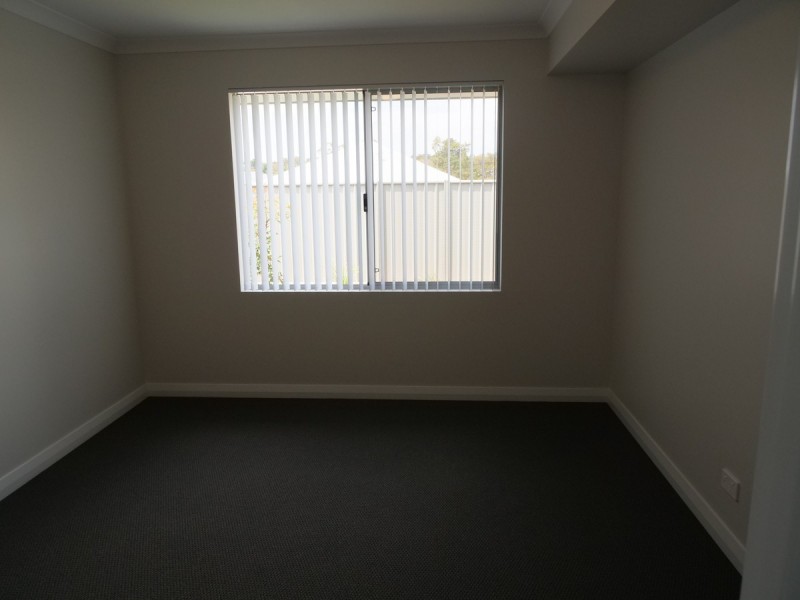 13 Sowood Street, Wellard WA 6170