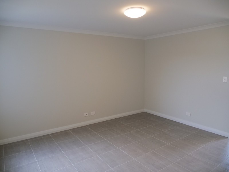 13 Sowood Street, Wellard WA 6170