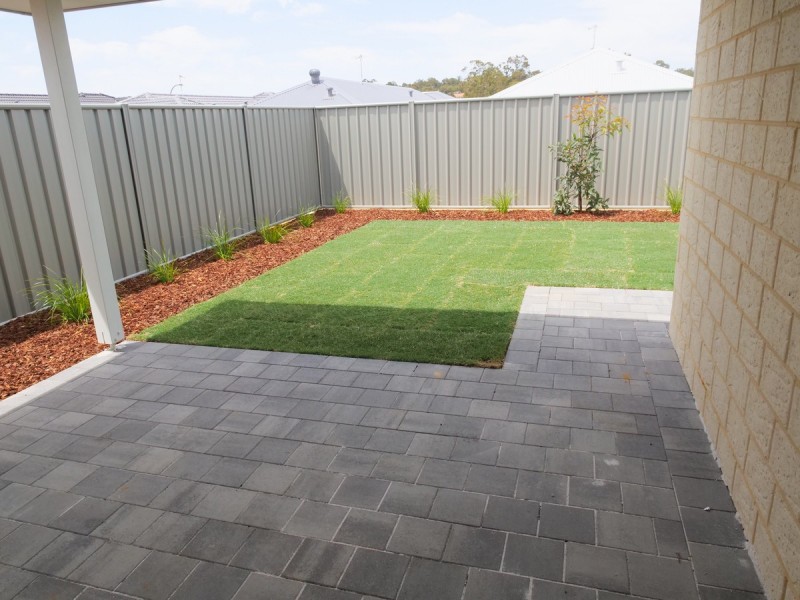 13 Sowood Street, Wellard WA 6170