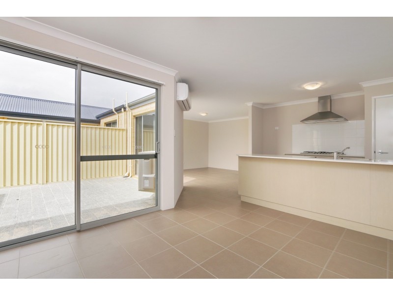 4 Buncrana View, Southern River WA 6110