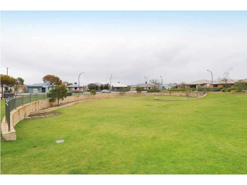4 Buncrana View, Southern River WA 6110