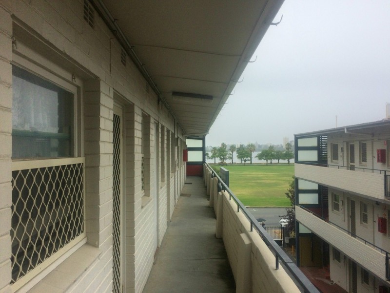 32/122 Terrace Road, Perth WA 6000