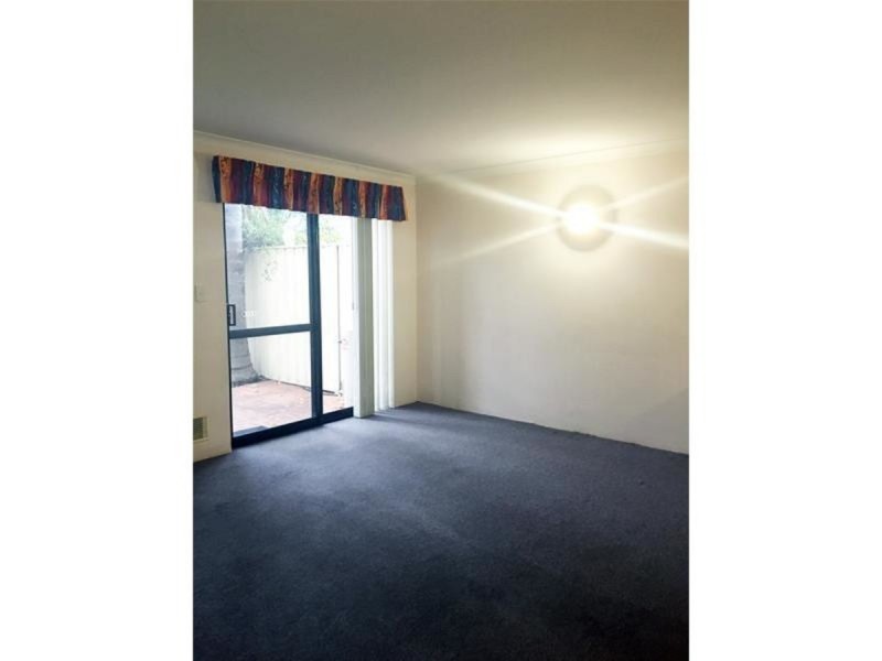 2/61 Nottinghill Street, Joondalup WA 6027