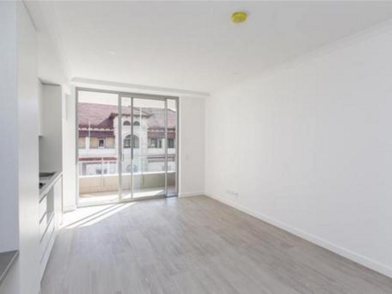 22/10 Quarry Street, Fremantle WA 6160