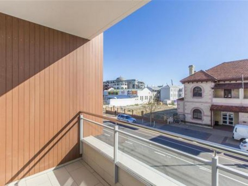 22/10 Quarry Street, Fremantle WA 6160