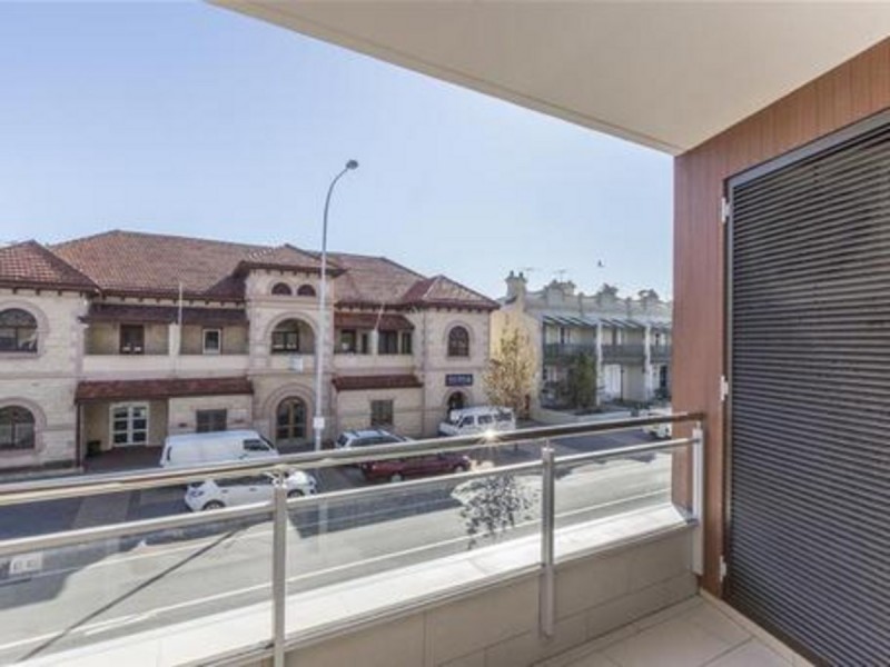 22/10 Quarry Street, Fremantle WA 6160