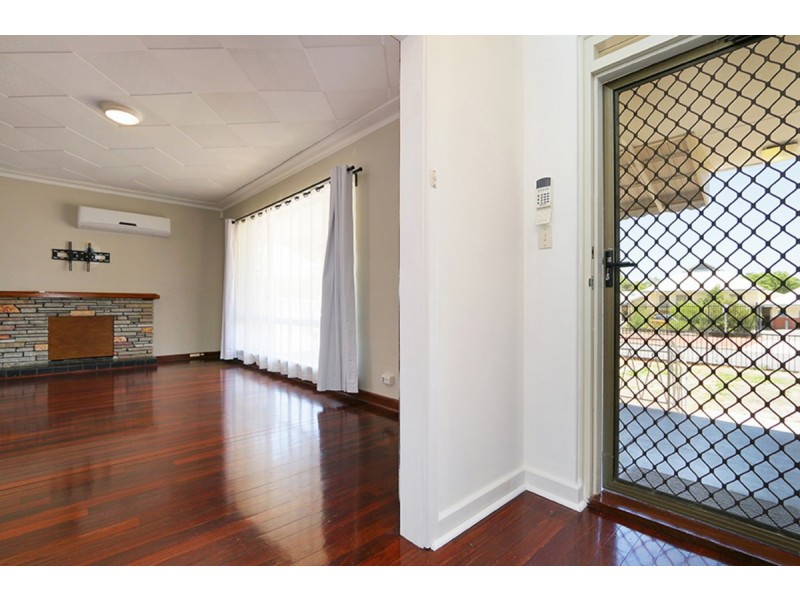 1/96 Ivanhoe Street, Eden Hill WA 6054