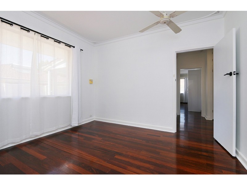 1/96 Ivanhoe Street, Eden Hill WA 6054