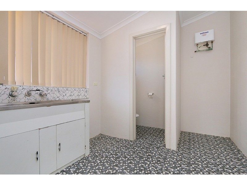 1/96 Ivanhoe Street, Eden Hill WA 6054