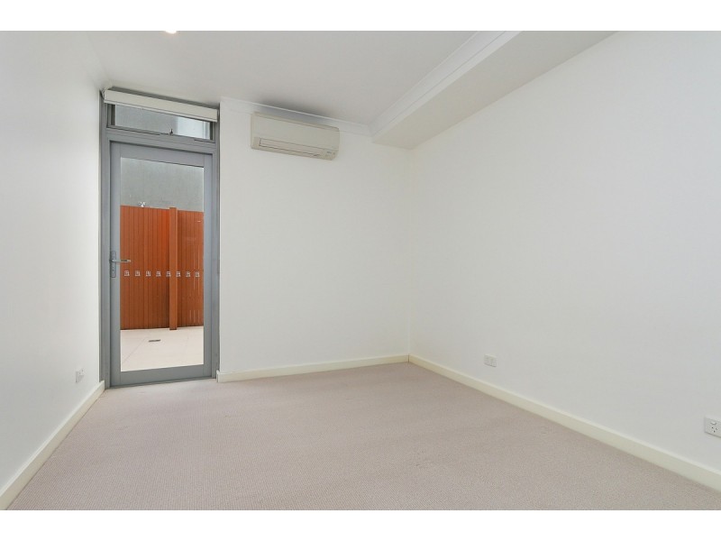4/10 Quarry Street, Fremantle WA 6160