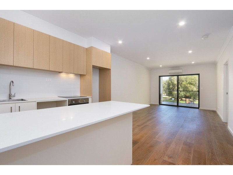 101/22 Hendra Street, Cloverdale WA 6105