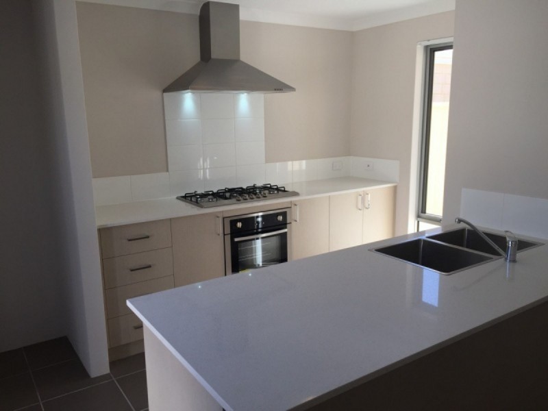 10 Buncrana View, Southern River WA 6110