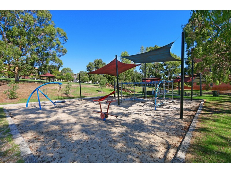 2/76-78 King George Street, Victoria Park WA 6100