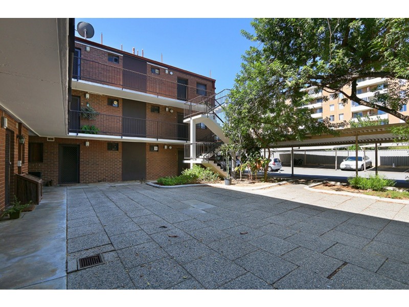 2/76-78 King George Street, Victoria Park WA 6100