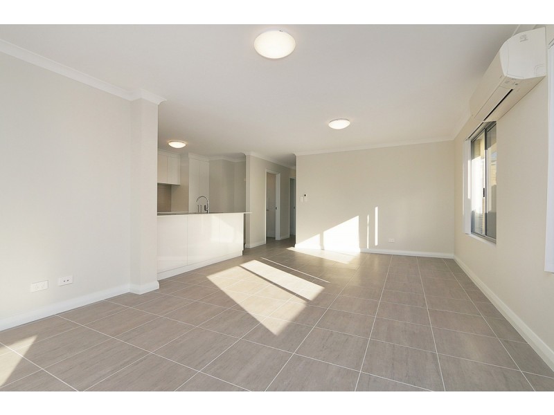 15 Heywood Road, Wellard WA 6170