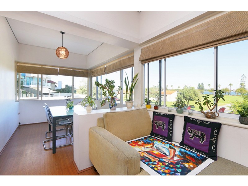14/114 Terrace Road, Perth WA 6000