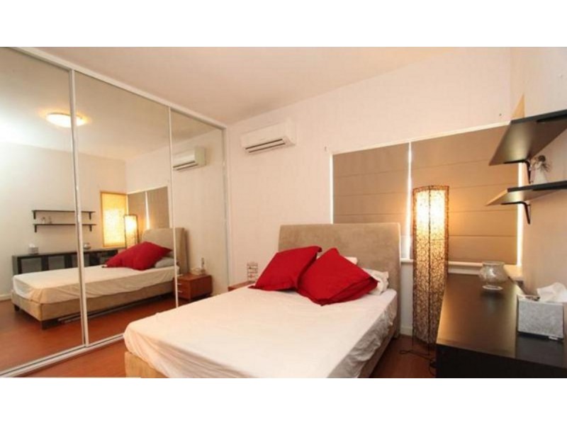 14/114 Terrace Road, Perth WA 6000