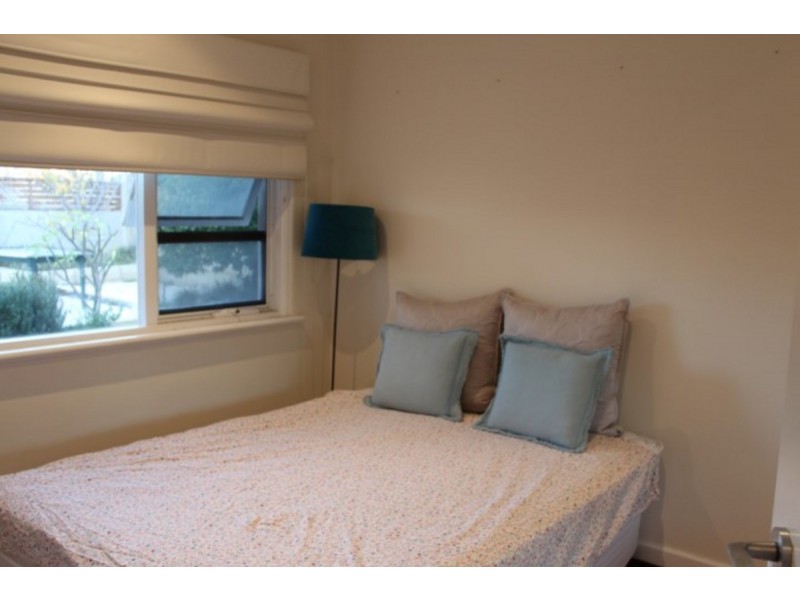 59 Redwood Crescent, Melville WA 6156