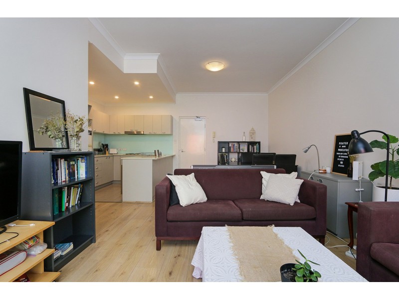 3/2 Pisconeri Street, Perth WA 6000