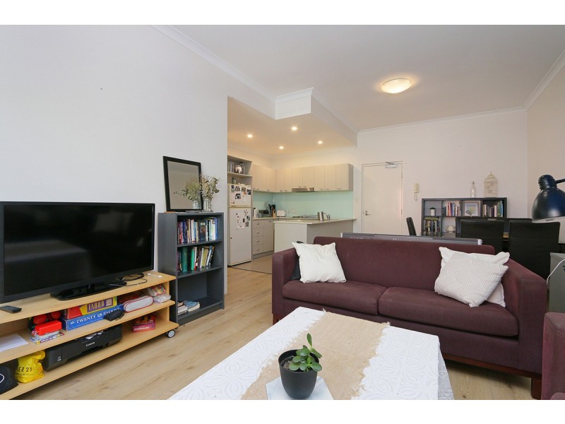 3/2 Pisconeri Street, Perth WA 6000