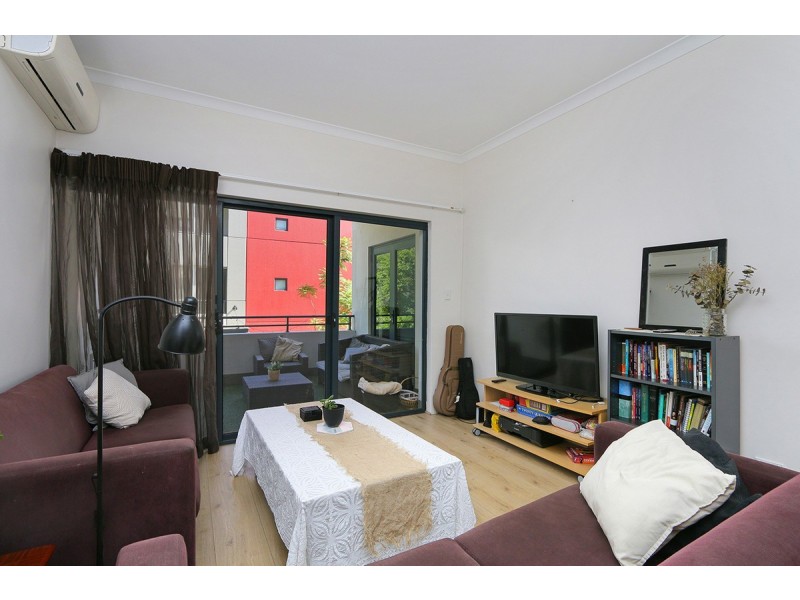 3/2 Pisconeri Street, Perth WA 6000