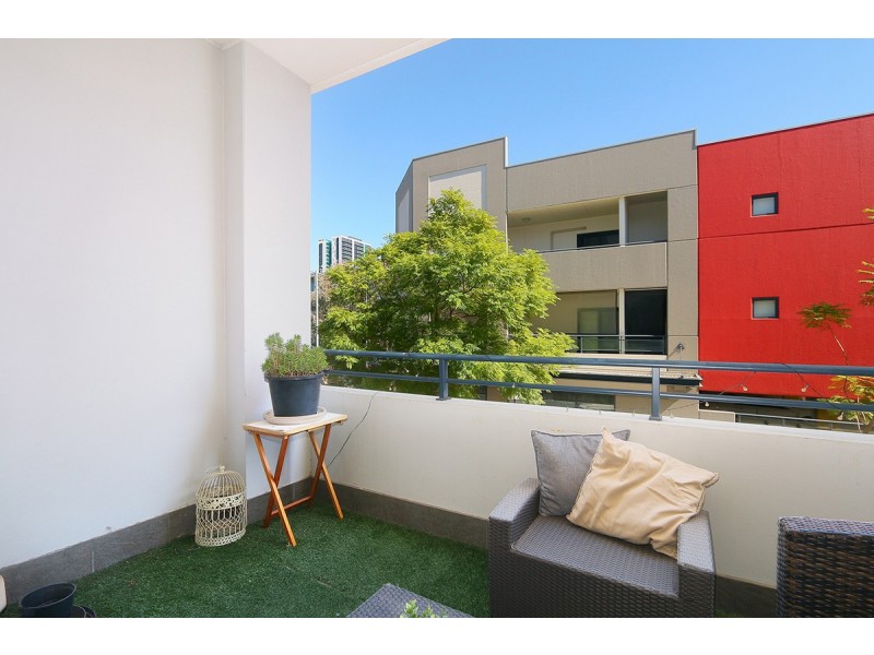 3/2 Pisconeri Street, Perth WA 6000
