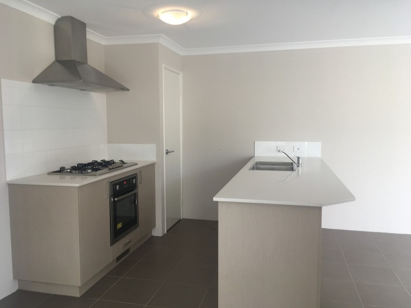 8 Buncrana View, Southern River WA 6110