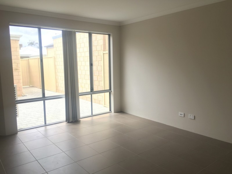 8 Buncrana View, Southern River WA 6110