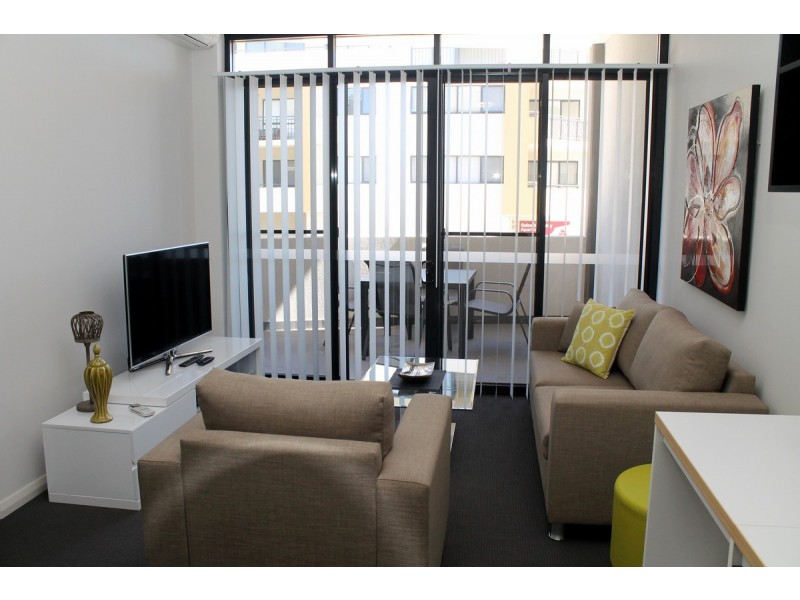 6/20 Signal Terrace, Cockburn Central WA 6164