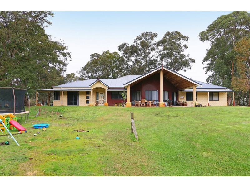45 Kenby Chase, Wandi WA 6167
