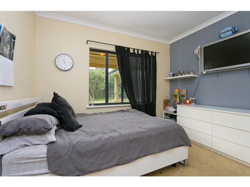 45 Kenby Chase, Wandi WA 6167