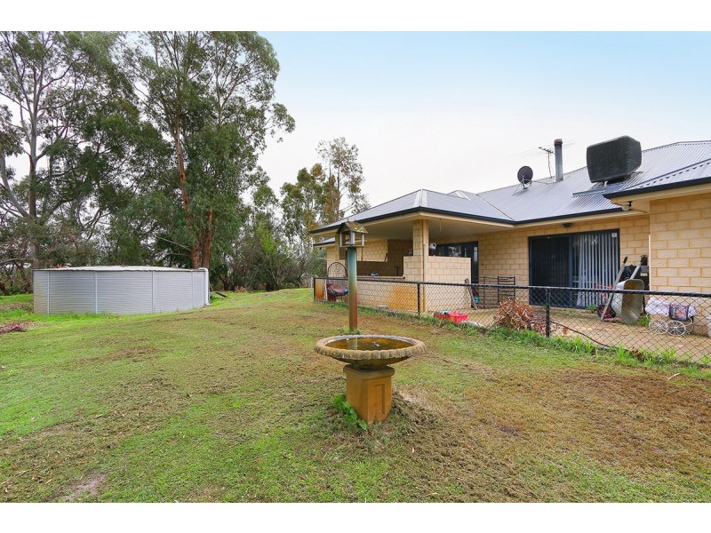 45 Kenby Chase, Wandi WA 6167