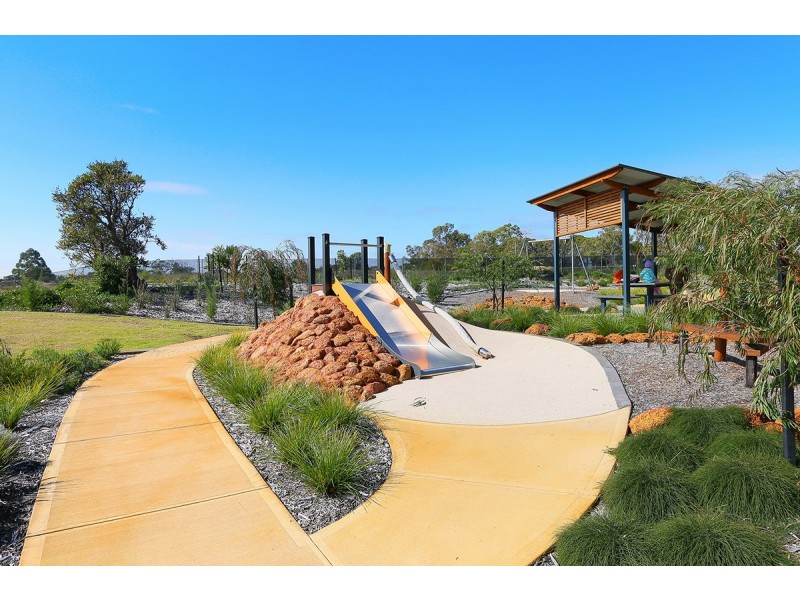 45 Kenby Chase, Wandi WA 6167