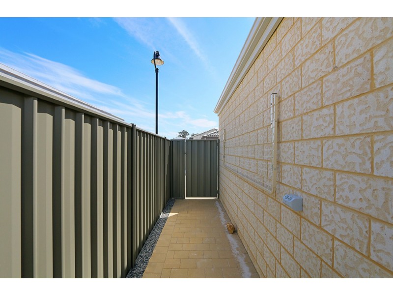 331B Lambeth Circle, Wellard WA 6170