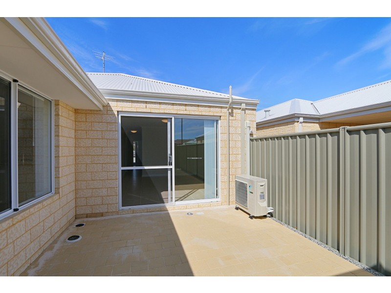 331B Lambeth Circle, Wellard WA 6170