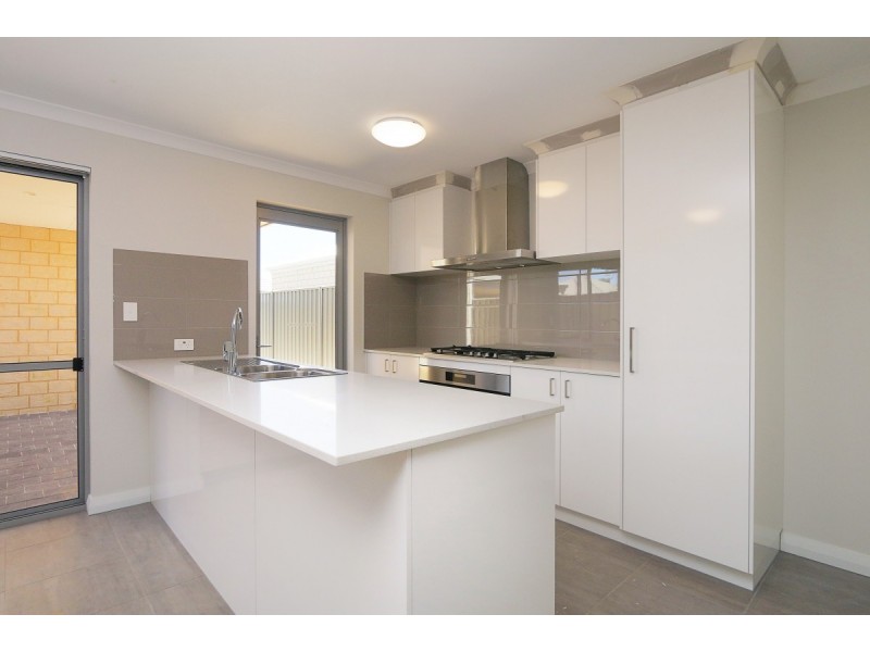 331A Lambeth Circle, Wellard WA 6170