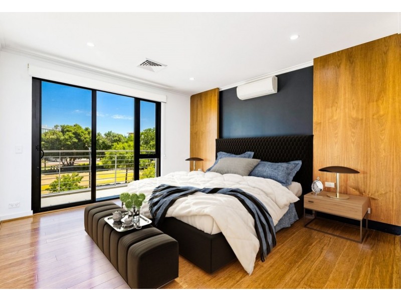 9 Charnley Gardens, Burswood WA 6100