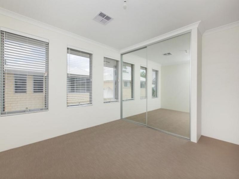 7/17 Lapage Street, Belmont WA 6104