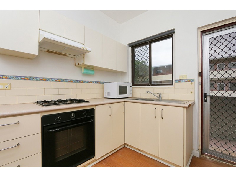 2/303 Guildford Road, Maylands WA 6051