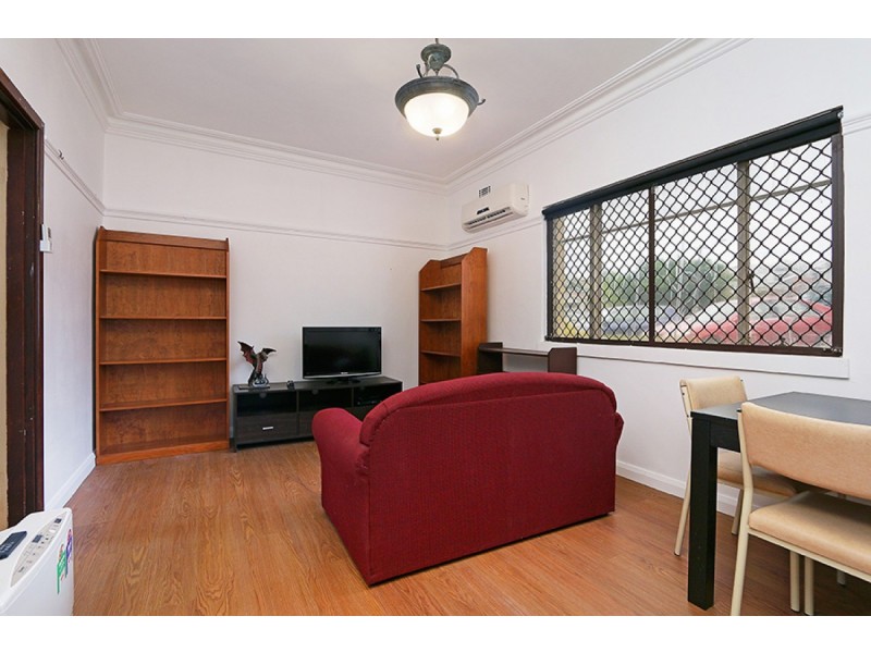 2/303 Guildford Road, Maylands WA 6051