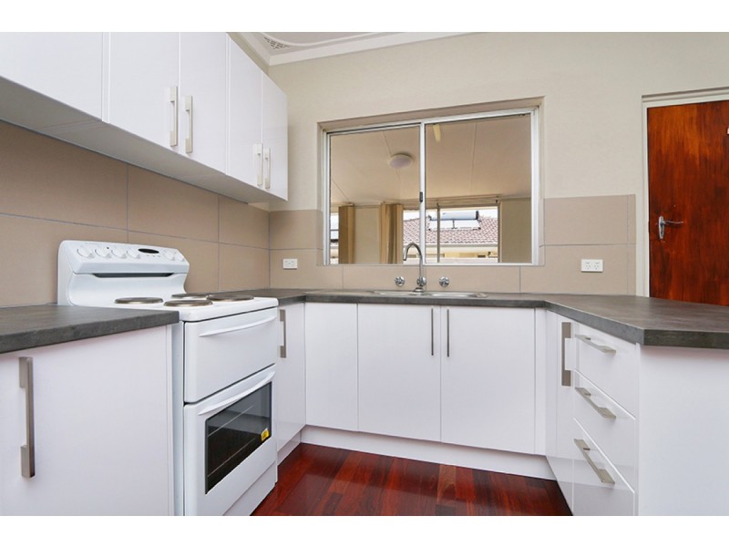 1/96 Ivanhoe Street, Eden Hill WA 6054