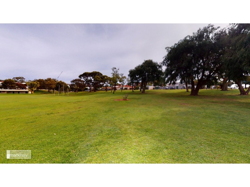 2/86 Francis Avenue, Karrinyup WA 6018