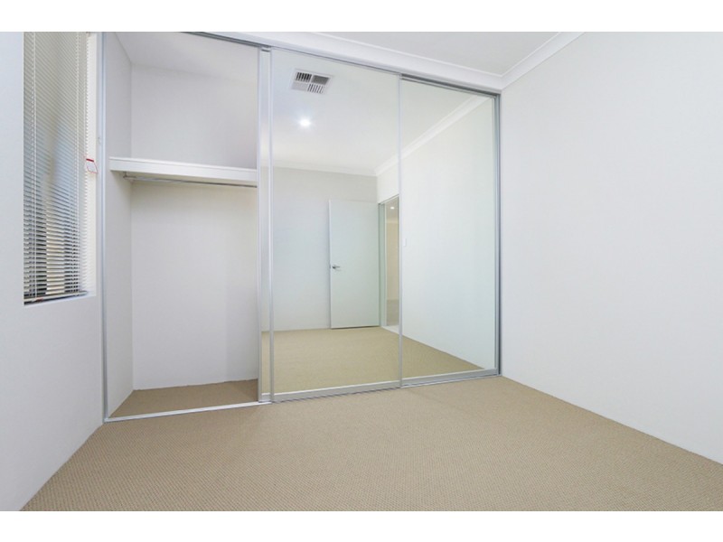 81B Eddystone Avenue, Craigie WA 6025