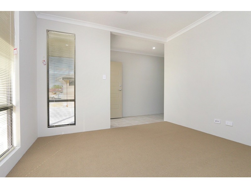 81B Eddystone Avenue, Craigie WA 6025