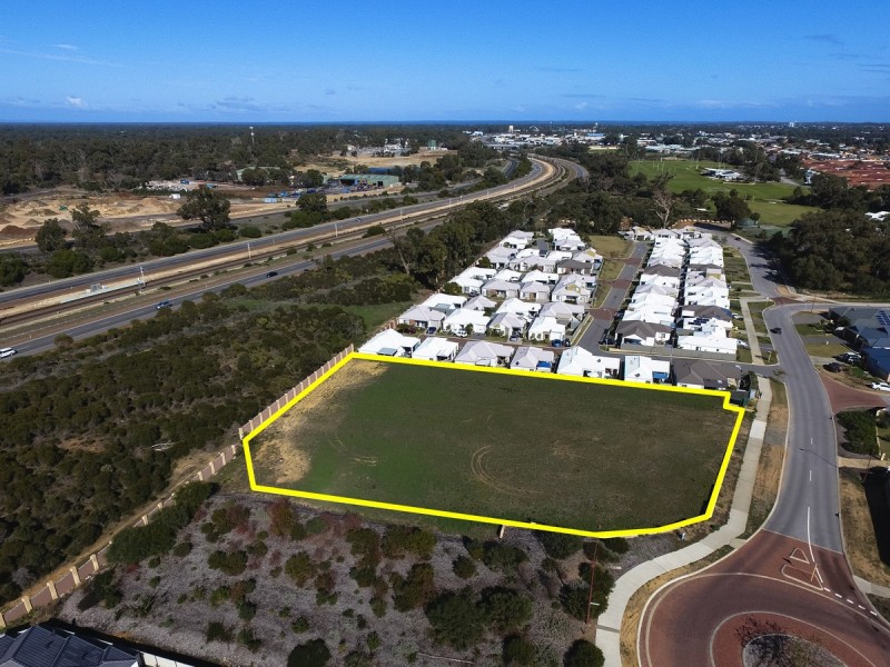 Lot 1316 Bellerive Pass, Meadow Springs WA 6210